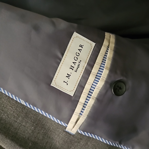 Haggar Straight Fit Suit - Picture 3 of 7